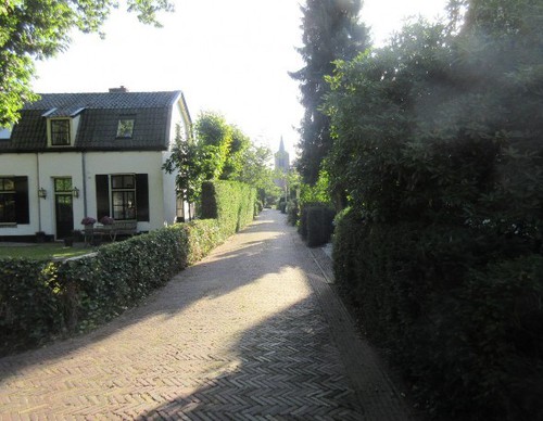Mooi straatje in Laren.