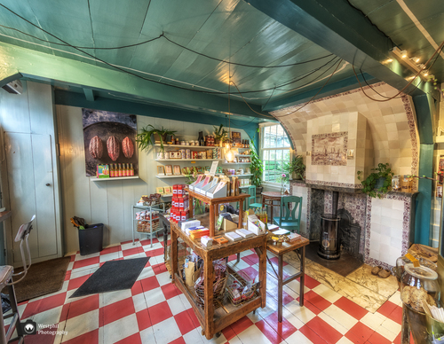 Ouderwets interieur van chocolade winkel