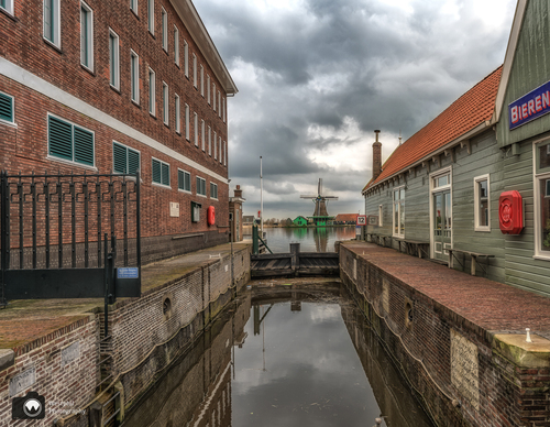 Doorkijkje van een sluis