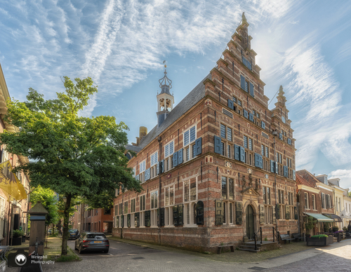 Mooie statig stadhuis met veel details