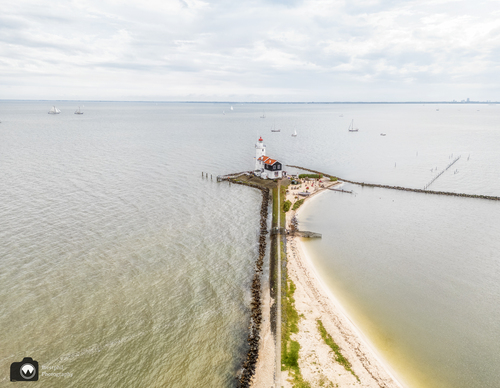 Drone foto paard van Marken