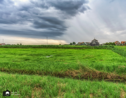 Regen boven markermeer