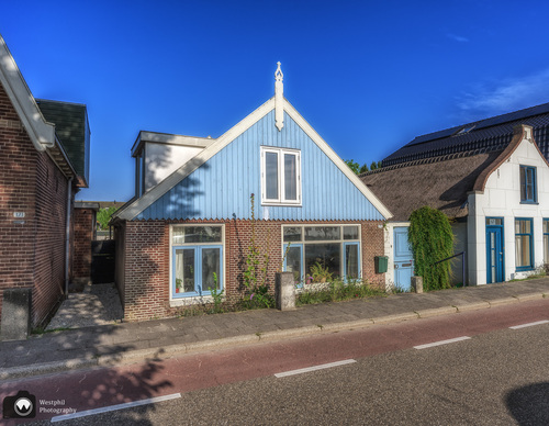 huis langs de Amstel